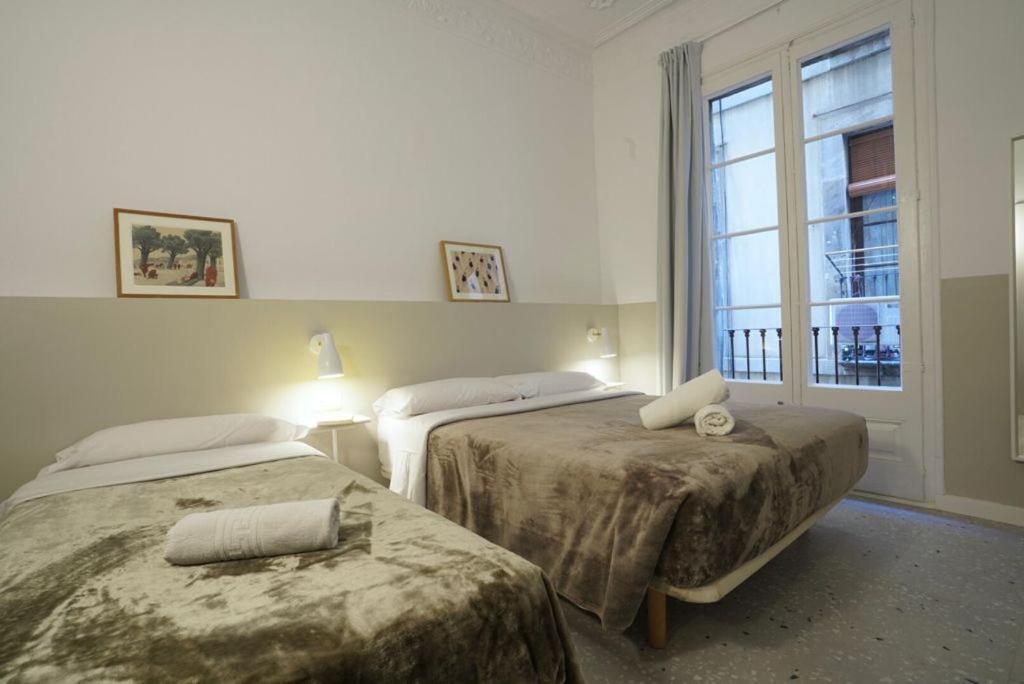 Hostal Hera Барселона Екстериор снимка