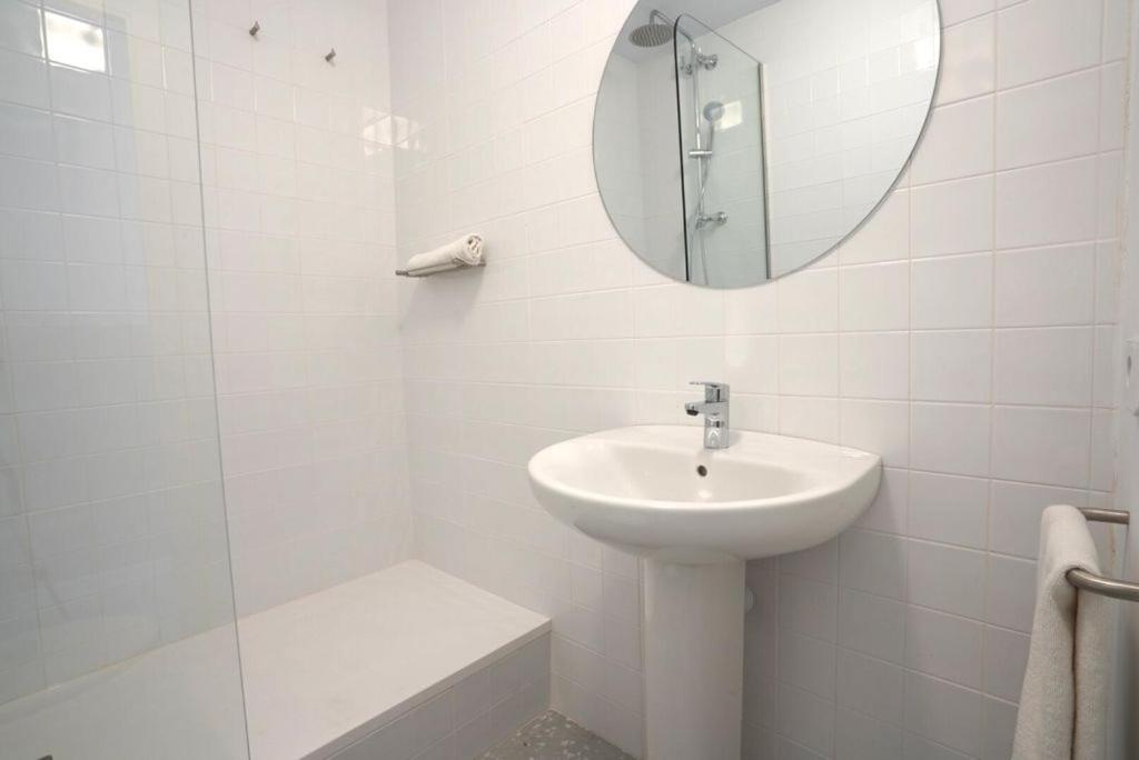 Hostal Hera Барселона Екстериор снимка