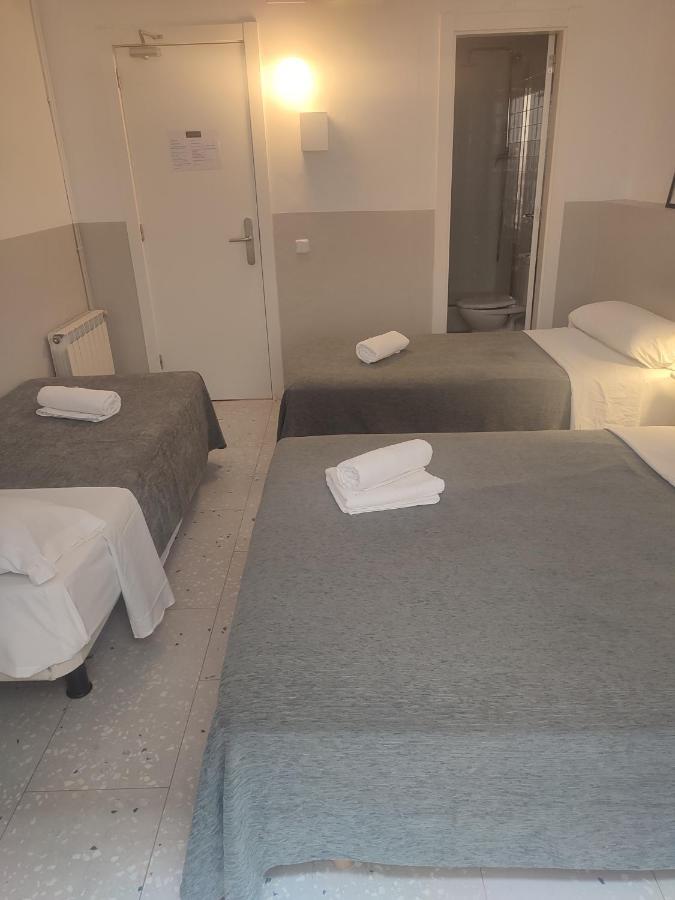 Hostal Hera Барселона Екстериор снимка