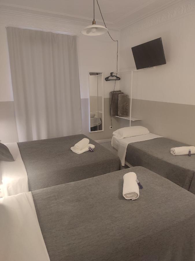 Hostal Hera Барселона Екстериор снимка
